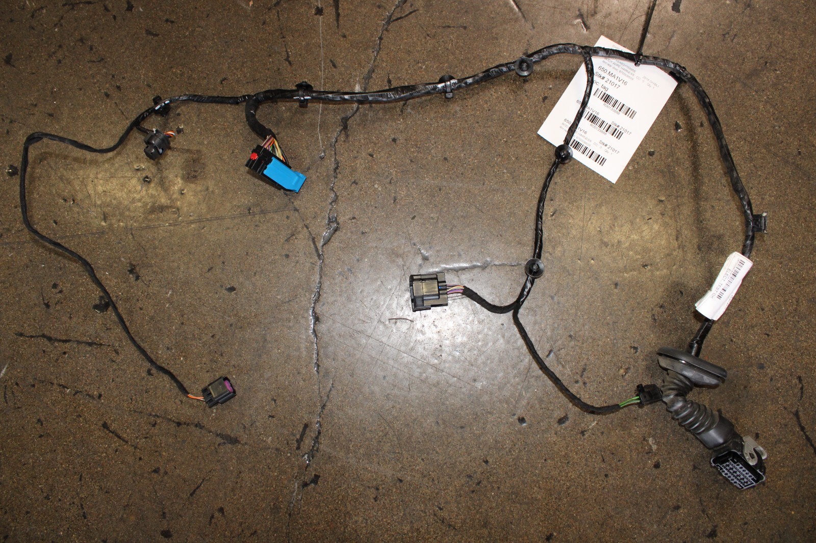 2016 Maserati Ghibli, RH, Right, Rear Door Wire Harness, Used, P/N 670008609