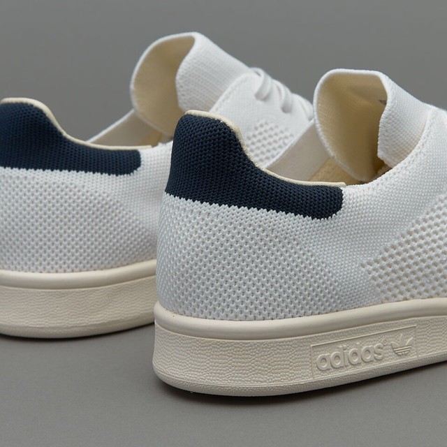 adidas originals stan smith og primeknit trainers in white s75148
