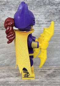Lego DC Comics Batgirl Super Heroes Minifigure sh0305 Set 70906 Purple Suit 