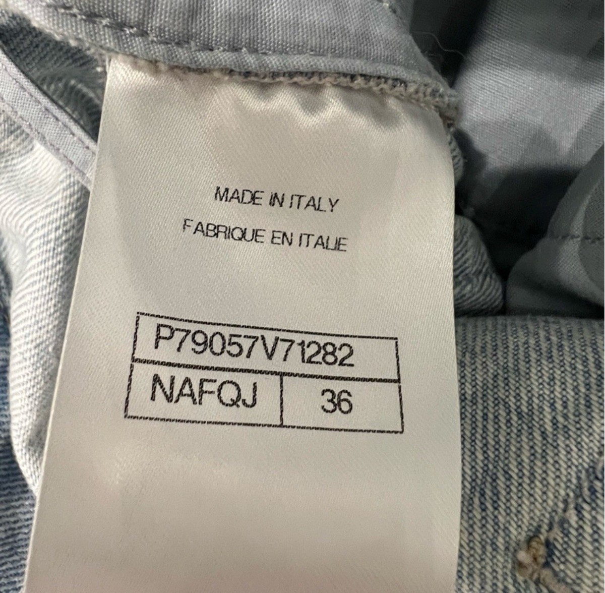 CHANEL 25 CC PEARL PRINT LIGHT BLUE & WHITE JEANS SIZE FR 36