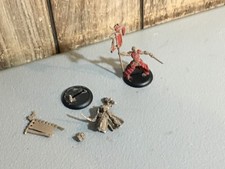 A29539 WARMACHINE HORDES SKORNE METAL VENATOR REIVER OFFICER  STANDARD PP