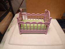 RARE 2008 MATTEL/VIACOM BABY NURSERY PINK CRIB BED FOR/FITS DOLL DOLLHOUSE