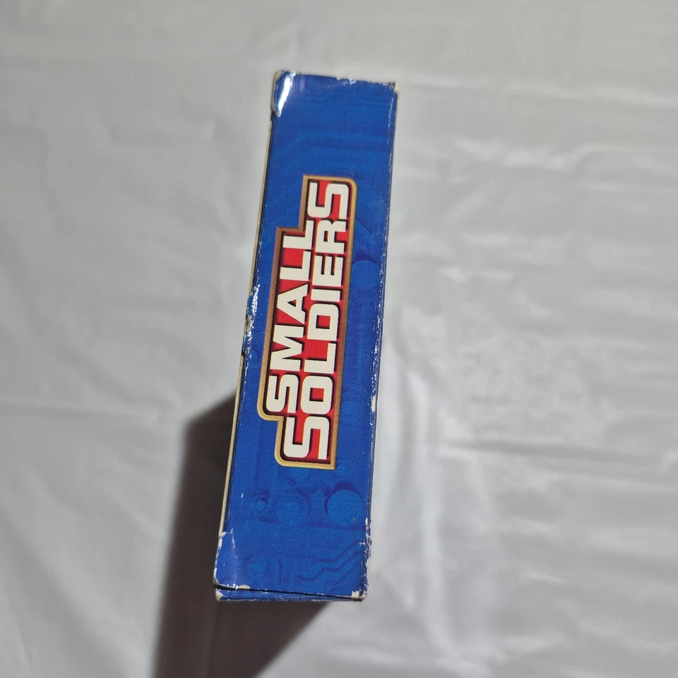 Small Soldiers VHS 1998 Slip Sleeve Dreamworks Blockbuster Video Tape - Image 4 of 4