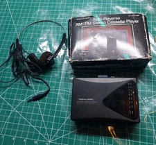 Vintage Realistic 14-1081 AM/FM Cassette WalkMan W/headphones Box Tested 