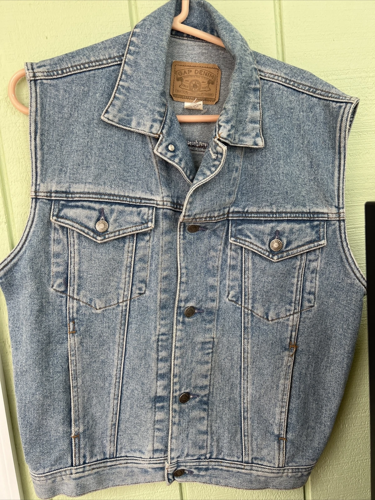 Vintage Gap Men's Size M Blue Denim Trucker Vest NWOT 1990