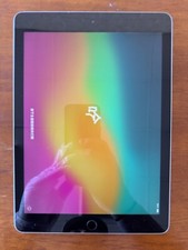 Apple iPad 6th Generation - 32GB - Wi-Fi, 9.7in - Space Gray