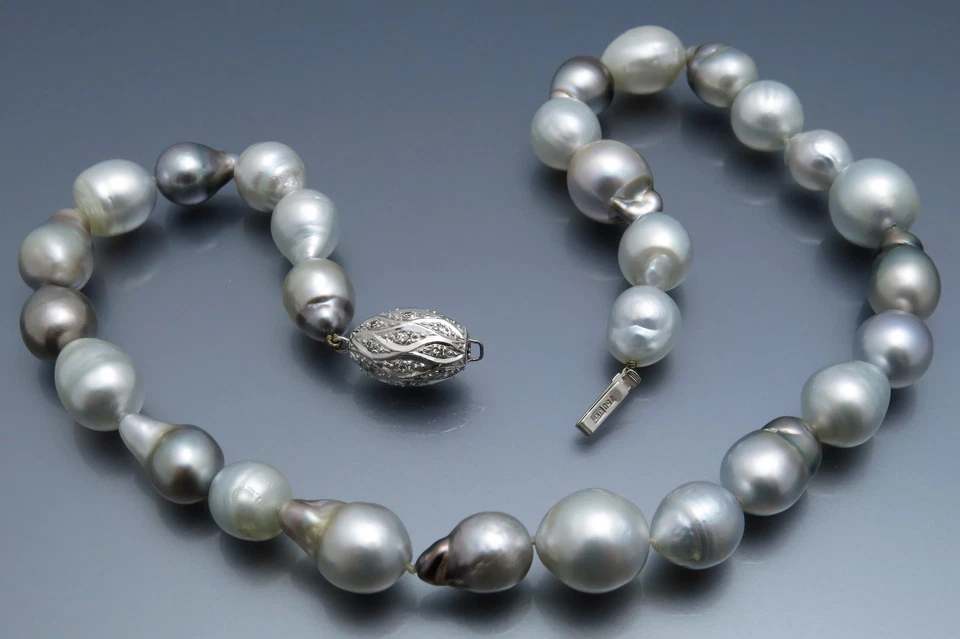 REIF-DESIGN - ELEGANTE TAHITI PERLENKETTE - VERSCHLUSS 750 GOLD MIT DIAMANTEN