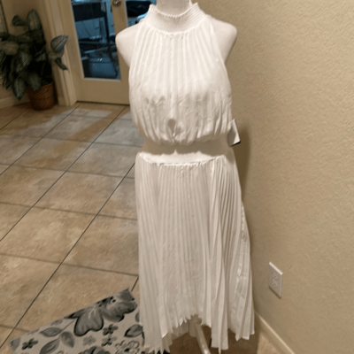 open lace back dress Amazon.com: California Costumes Marilyn Monroe Deluxe Costume Halter Dress,  Women's Small : Clothing, Shoes & Jewelry