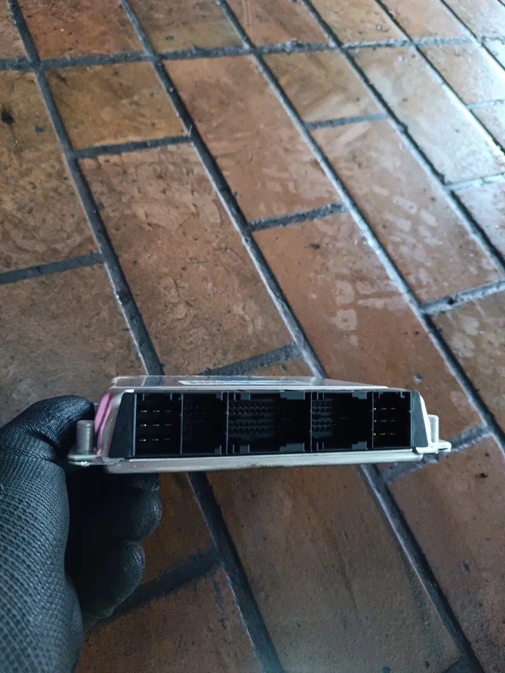 Centralina Motore Bosch A6681531379 Originale Mercedes-Benz Vaneo 1.7 CDI W414 - Immagine 2 di 4