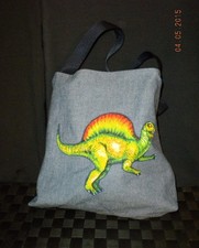 Dinosaur Tote Bag With 7 Plastic Assosorted Dinosaurs  Alligator