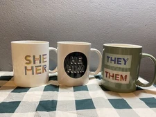 Room essentials stoneware pronoun mug set