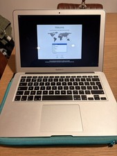 13” MacBook Air (2015)– Excellent Condition – Fully Reset with Charger Bundle