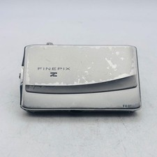 Fujifilm Finepix Z900EXR 16.0MP Compact Digital Camera 0012