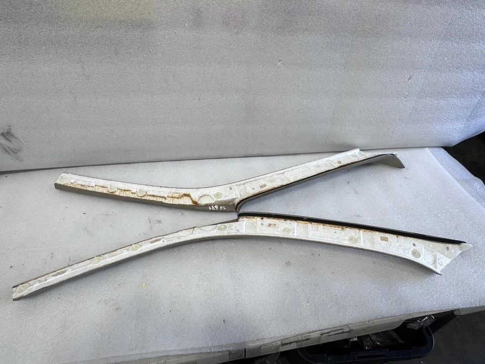 1999 2000 2001 2002 2003 2004 ACURA RL PANELES DE MOLDURA DELANTEROS A PILAR BEIGE Foto 3 de 4