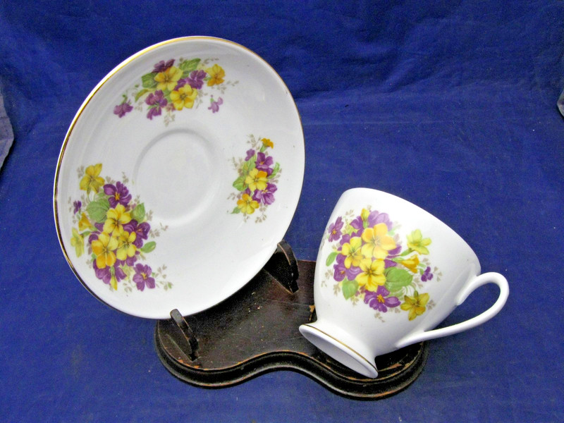 Lovely Queen Anne Tea Cup & Saucer - Yellow & Purple Flowers Bone China England