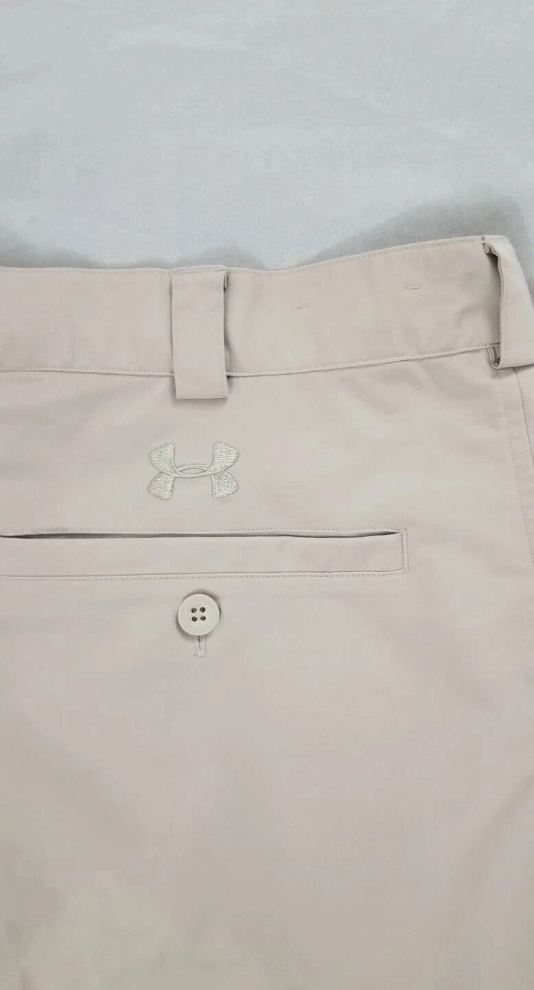 Under Armour Mens Golf Shorts Size 40 Beige Kahki Match Play Pleated
