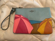 AUTHENTIC COACH AQUA LEATHER W/BEACH UMBRELLA MOTIF WRISTLET NEW WITH TAGS RARE