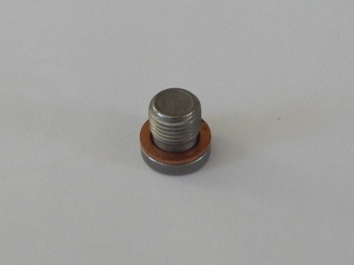 New Genuine VW Amarok Golf Transporter M10X1X10 Sealing bolt + Washer N90281802 - Picture 7 of 7
