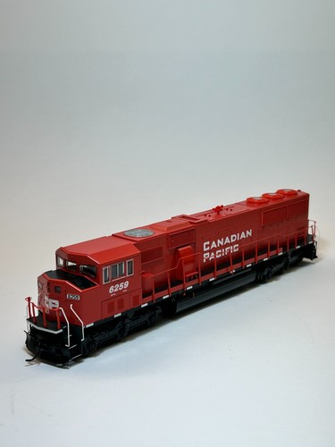 Locomotora Walthers Mainline EMD SD60M, Canadian Pacific # 6259, | Condition: New