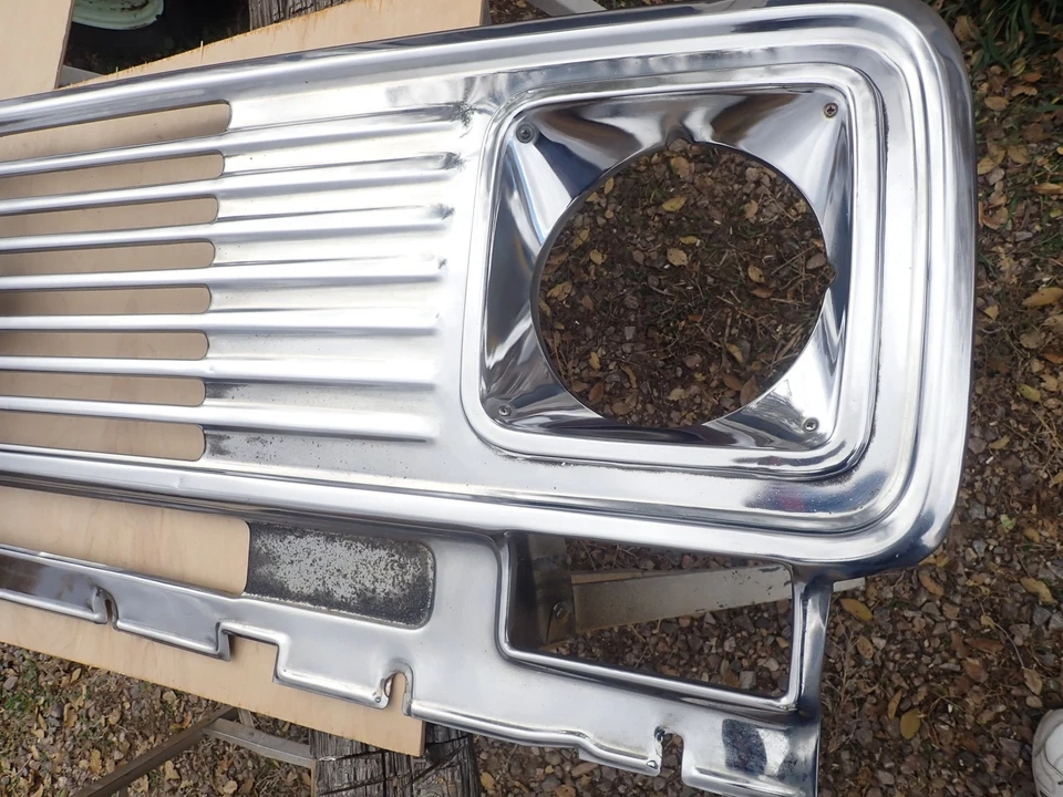 Original 1971 - 1977 Chevrolet Van Grille G10 Chrome Stainless 72 73 74 75 76 - Image 2 of 4