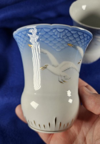Bing & Grondahl Denmark "Seagull" 4" Bud Vase #191 Lot Of 2 One Gold Trim Beach - Picture 8 of 11