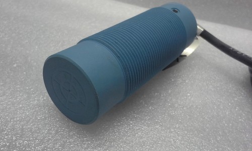 KFPS XPBV-30A10E1 Proximity Sensor 24-250VAC - Picture 3 of 6