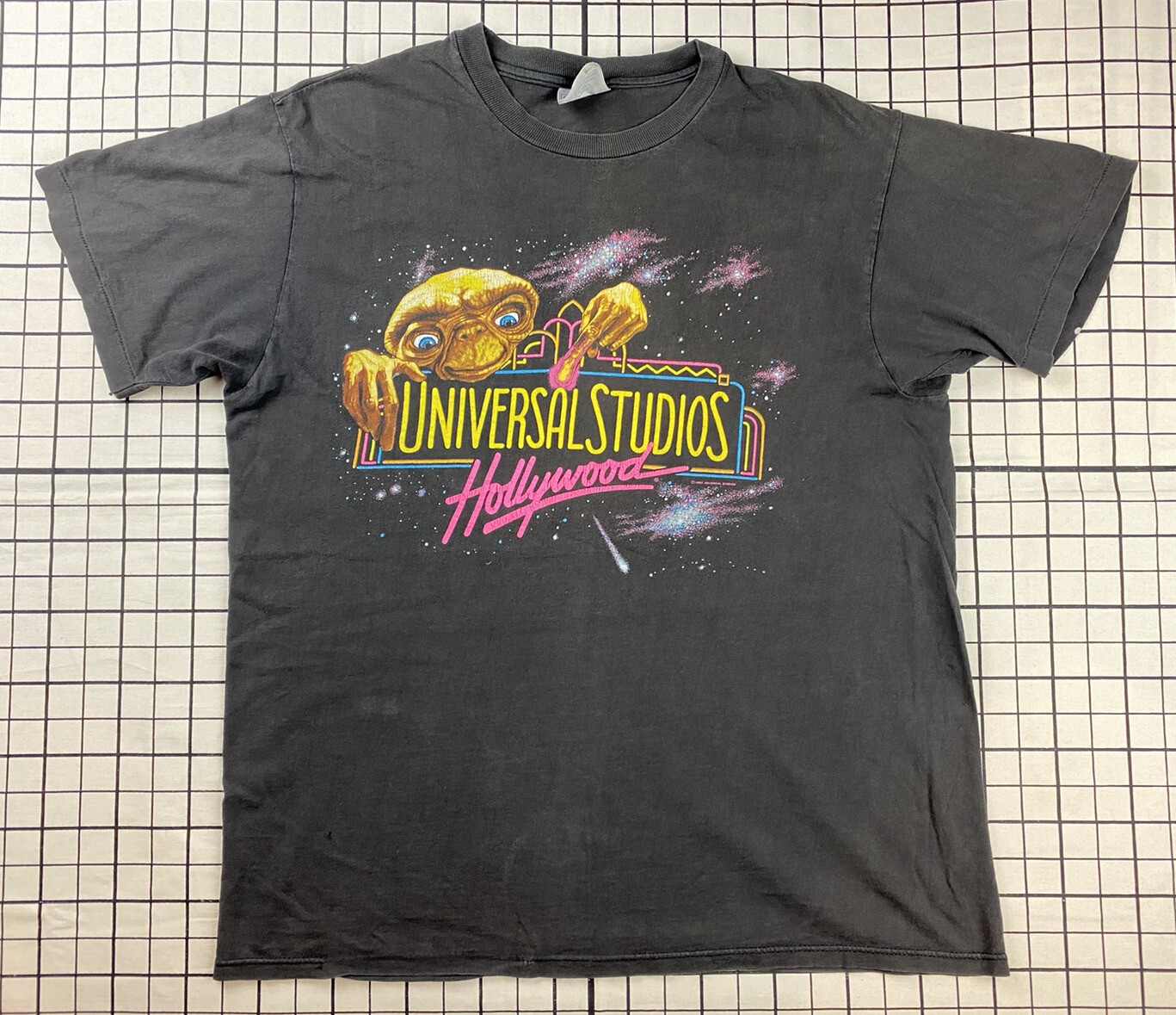 VINTAGE 90s UNIVERSAL STUDIOS HOLLYWOOD ET T SHIRT KIIS FM 102.7 radio film RARE