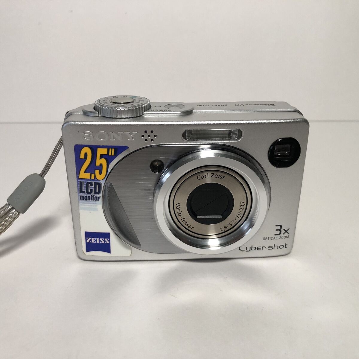 Sony Cyber-shot DSC-W1 Digital Camera Silver 5.1MP *Broken Sony Cyber-shot DSC-W1 Digital Camera Silver 5.1MP *Broken