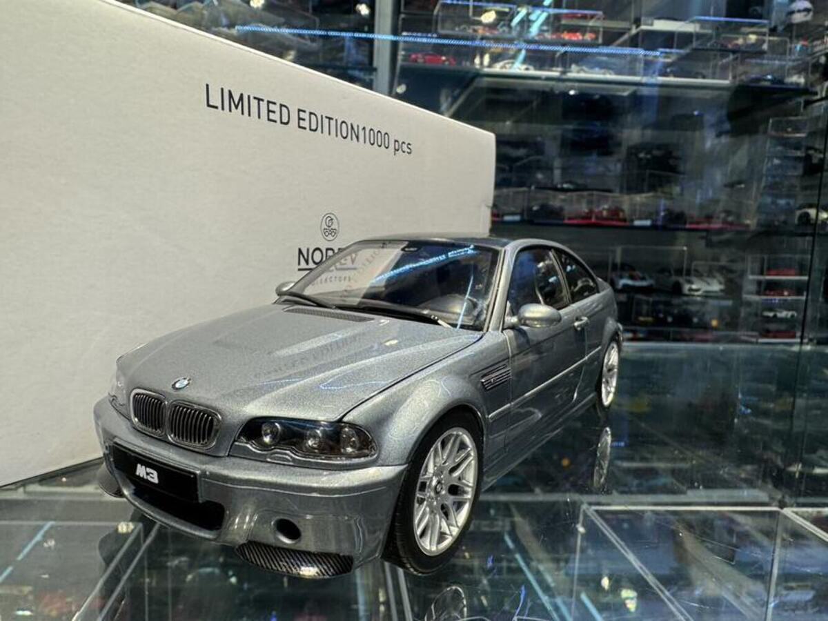 Norev 2000 BMW M3 CSL (E46) Grey Metallic 1:18 | eBay Norev 2000 BMW M3 CSL (E46) Grey Metallic 1:18 | eBay