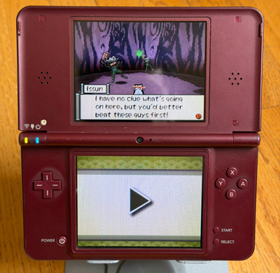Nintendo DS i DSi LL Japanese Handheld system console Burgundy