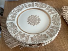 1930’s Vintage JOHNSON BROs Victorian Cream Gold Filigree 26cm Dinner Plates x 6