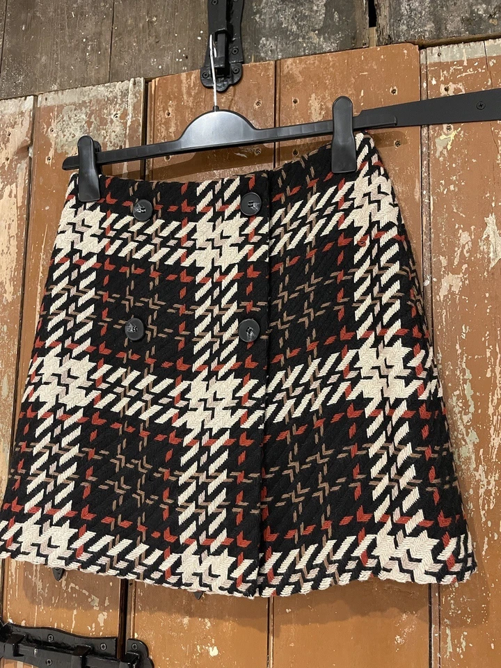 Warehouse Lined Wrapped Skirt Patterned Ladies 10 Zip At Rear New With Tags - Image 3 of 4