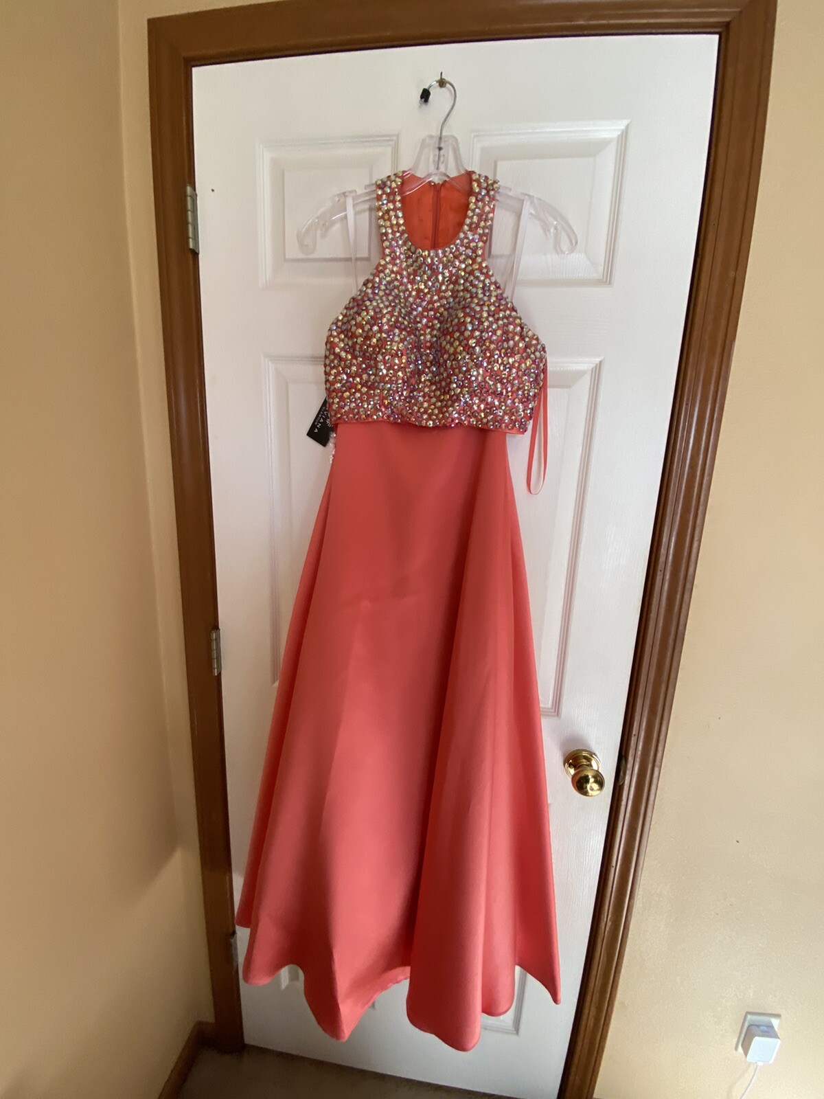 ¡Nuevo Vestido FAVIANA GLAMOUR 2 piezas con cuentas de coral graduación! ¡Gran descuento! ¡Date prisa!