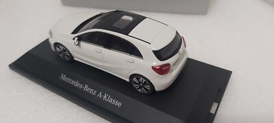 Mercedes-Benz A-Klasse (W176) 2012 White 1:43 Schuco B6 696 0121