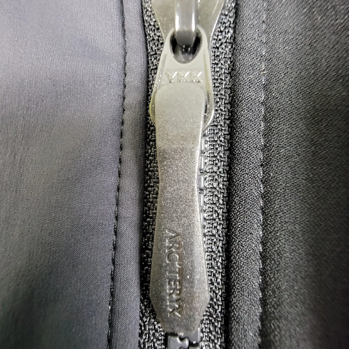 100%本物 LT proton sauna様 hoody M black ナイロンジャケット