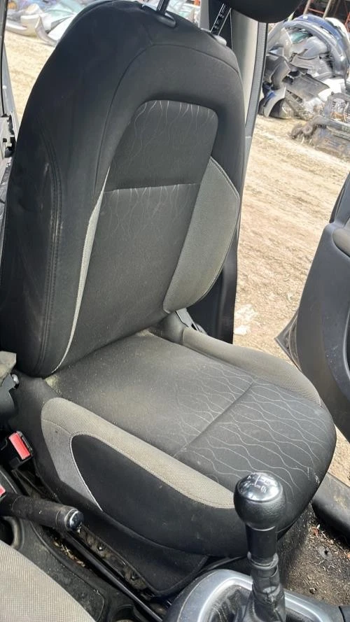 Siege avant gauche CITROEN C3 PICASSO PHASE 2 DV6DTED_9HP - Photo 1/2