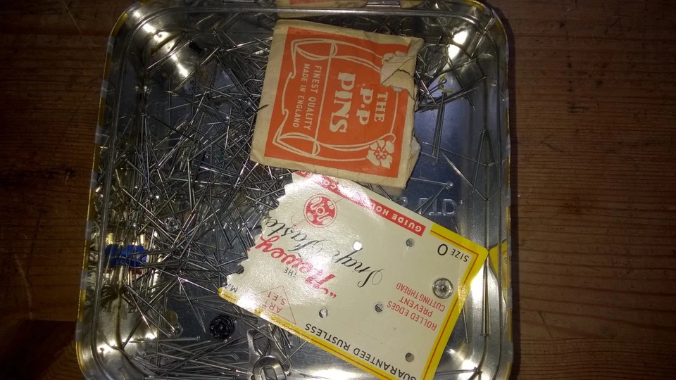 Edward Sharp And Son Ltd Tin - Image 4 of 4