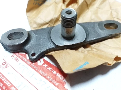 BRACKET, CHAIN TENSIONER