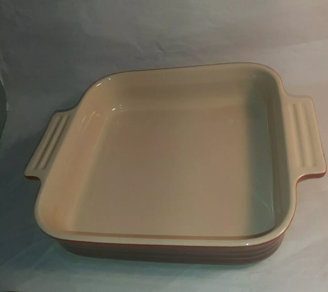 Le CREUSET Square Baking Dish RED Stoneware 11 x 9 x 1 3/4