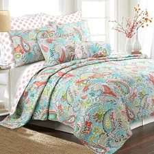 Mirage Paisley Reversible Quilt Set, Bedspread, Coverlet, Daybed Set