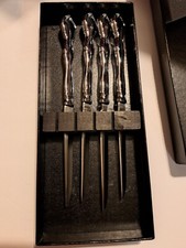4 Dinner Knives Glossy Stainless Steel Flatware In Box