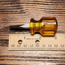 Vintage INDESTRO 3721 Square Blade Type Stubby Screwdriver Orange Made In USA