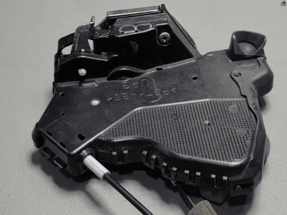 Actuador de bloqueo de pestillo de puerta del lado del pasajero delantero derecho OEM 2014-2020 ACURA MDX Foto 2 de 4