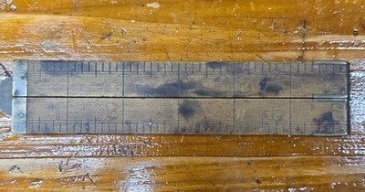 Vintage 24'' Carpenters' Folding Rule with Brass Hinges Unbranded 
