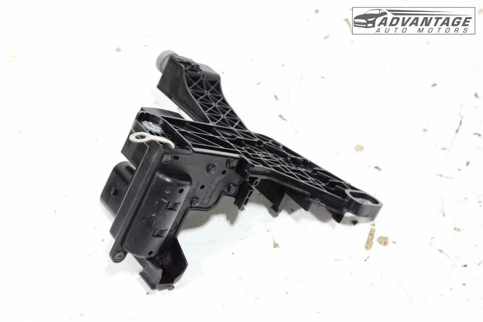 2017-2018 BMW 320I XDRIVE F30 АККУМУЛЯТОР ПОЛОЖИТЕЛЬНЫЙ РАСПРЕДЕЛИТЕЛЬНЫЙ ТЕРМИНАЛ OEM - Изображение 4 из 4