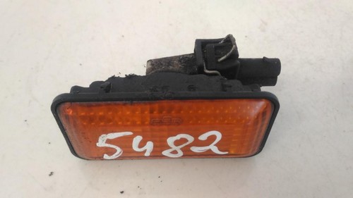 1h0949111 Seitenblinker (Kotflügelblinker) Vorne Linke  Volkswag DE869825-27