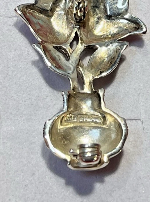 Broche y florero vintage de plata de ley 925 A esmalte rojo y marcasita flor de tulipán Foto 3 de 4