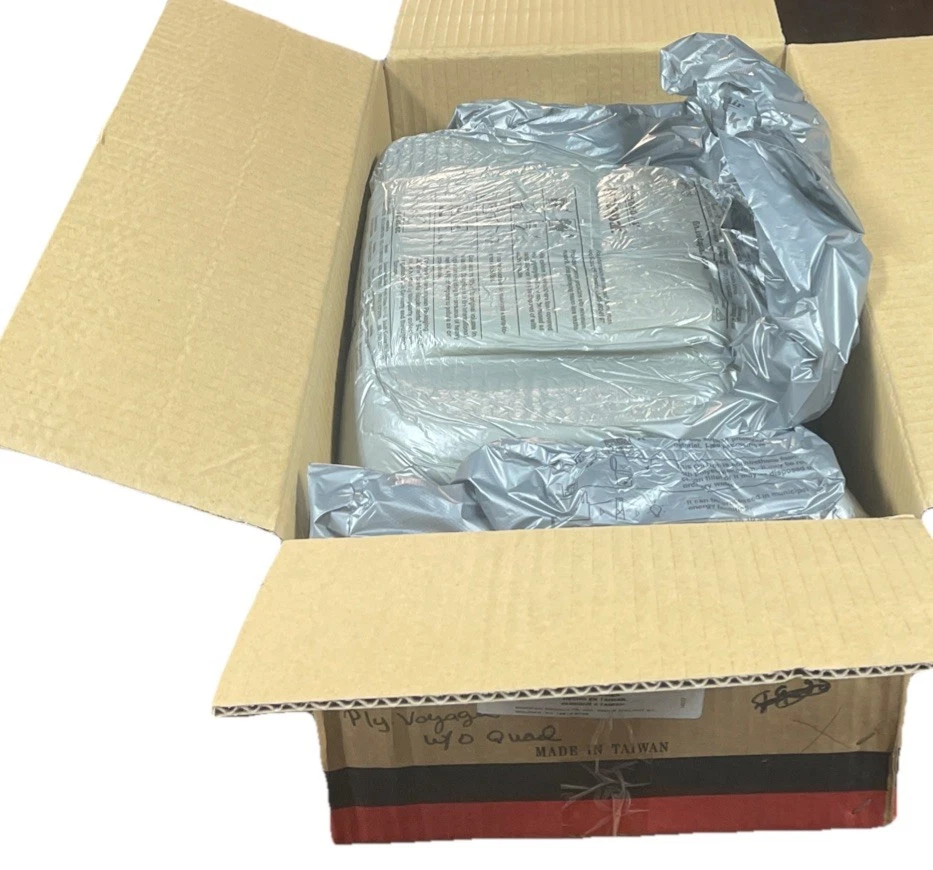 Lente Faro Dorman 1590421 Derecho Nuevo Antiguo Stock Leer 1996-2001 Dodge Caravan Foto 2 de 4