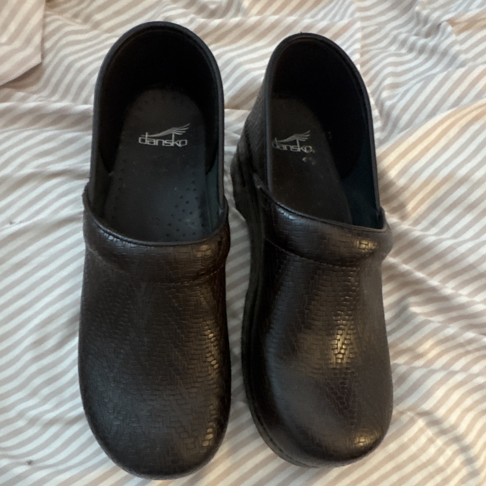 Dansko Women’s Black Leather Slip-On Clogs Solid Round Toe US 11