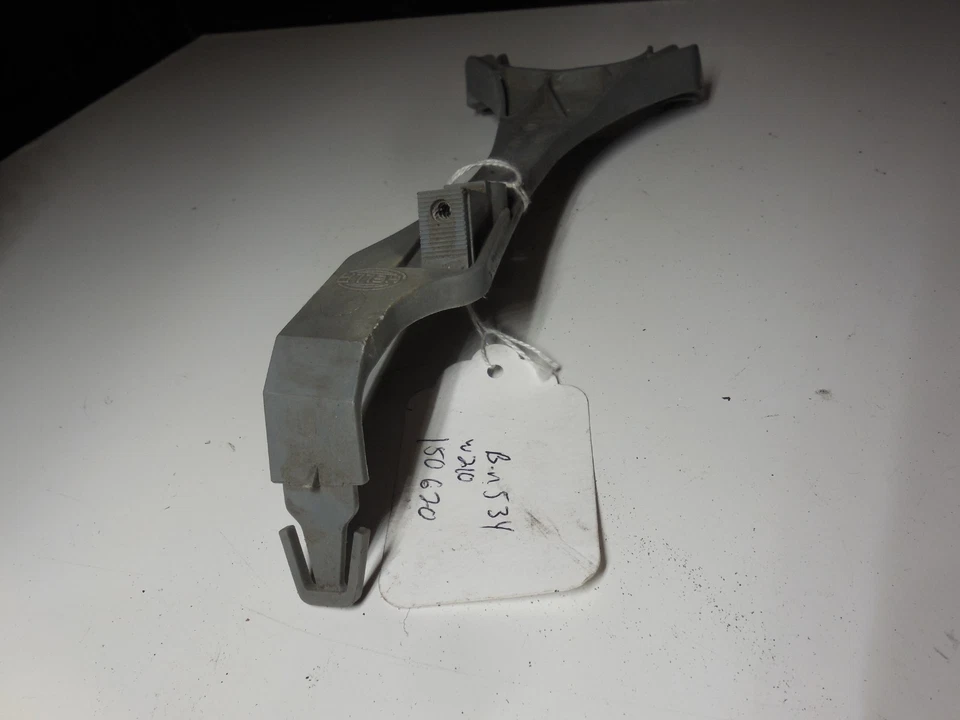 Right Headlight Center Bracket Mount 150620 96-02 Mercedes Hella W210 E320 E430 - Image 4 of 4